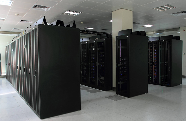 學(xué)校教育行業(yè)機(jī)房動環(huán)監(jiān)控系統(tǒng)，學(xué)校機(jī)房動環(huán)監(jiān)控系統(tǒng)，機(jī)房動環(huán)監(jiān)控系統(tǒng)